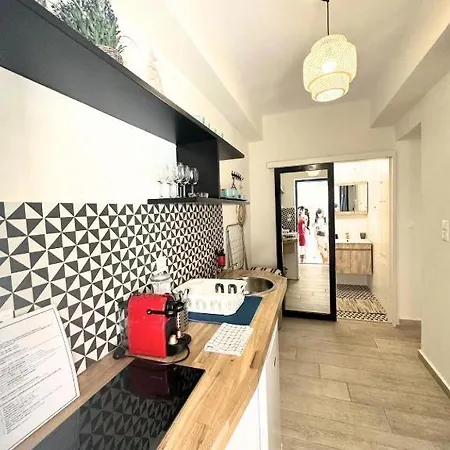 Olo House * Lefkada City